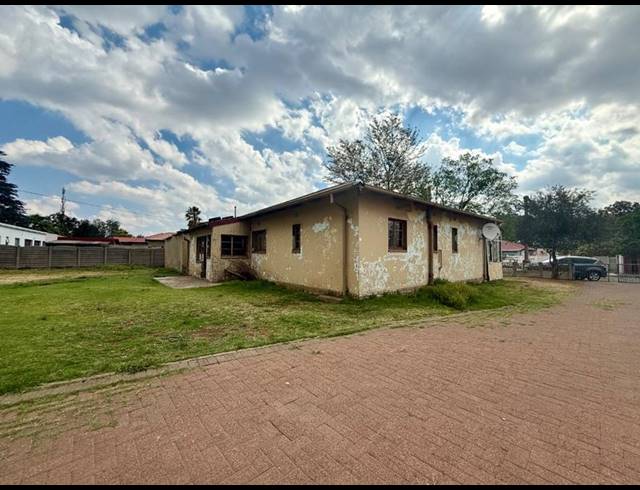 14 BEDROOM HOUSE FOR SALE IN VANDERBIJLPARK CW 5